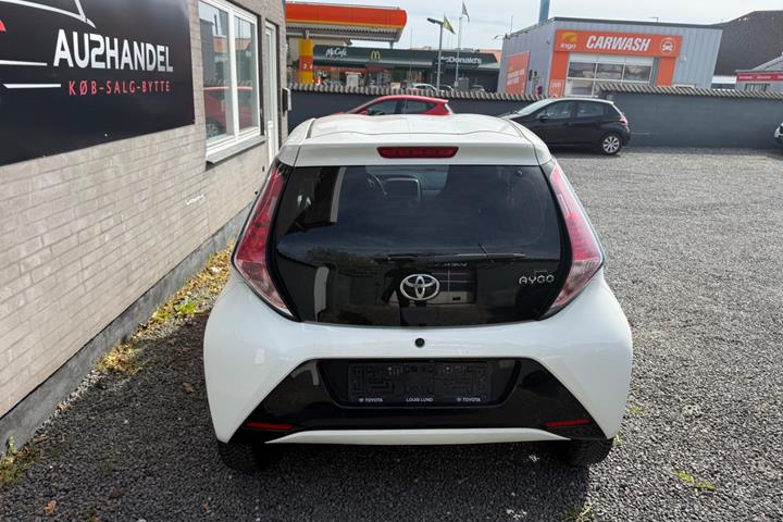 undefined Toyota Aygo fra 2015