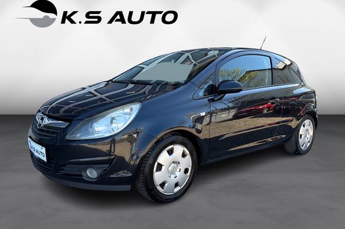 Sort Opel Corsa fra 2008