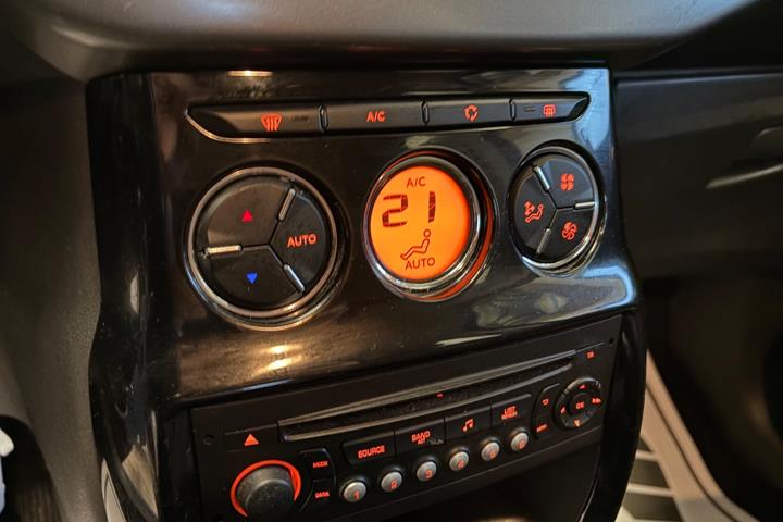 Grøn Citroën C3 fra 2016