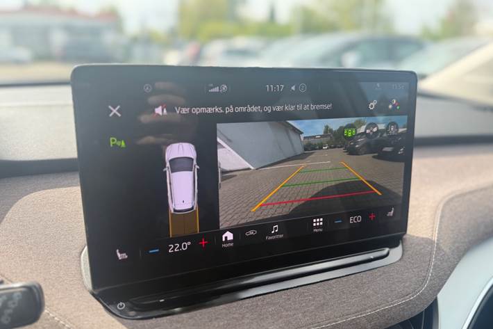 Grå Skoda Enyaq fra 2021