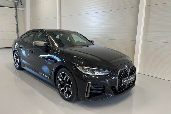Sort BMW M440i fra 2023