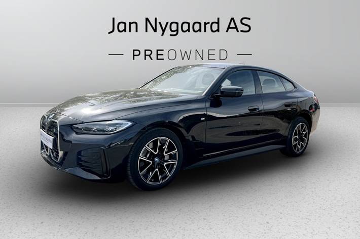 Sort BMW i4 fra 2024