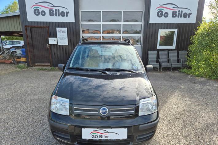 Grøn Fiat Panda fra 2006