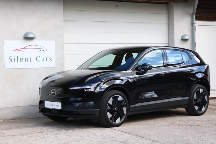 Grøn Volvo EX30 fra 2025