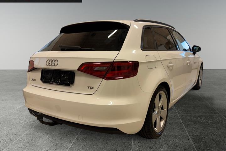 Hvid Audi A3 fra 2016