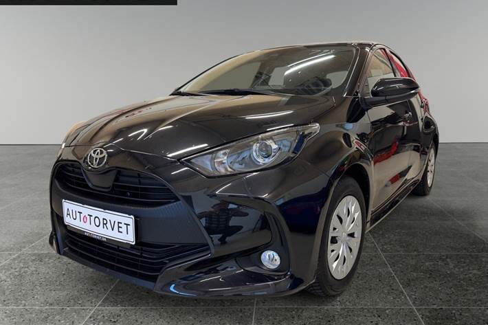 Sort Toyota Yaris fra 2023