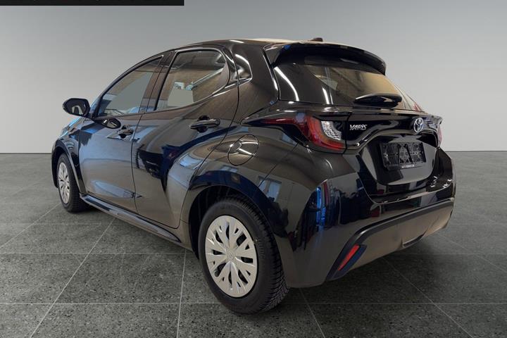 Sort Toyota Yaris fra 2023