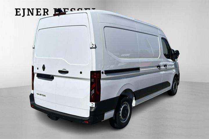 Hvid Renault Master V T33 fra 2025