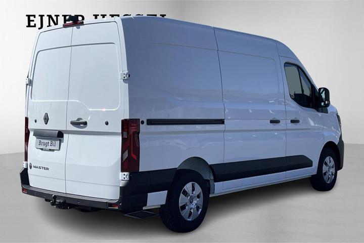 Hvid Renault Master V T33 fra 2025