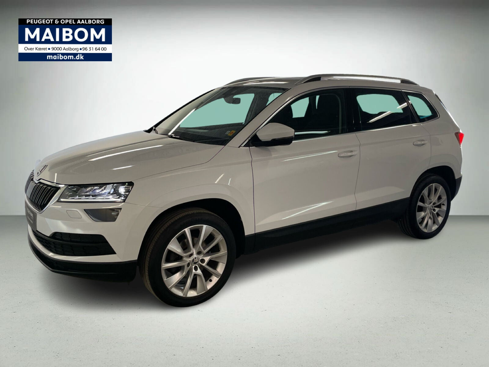 Hvid Skoda Karoq fra 2019