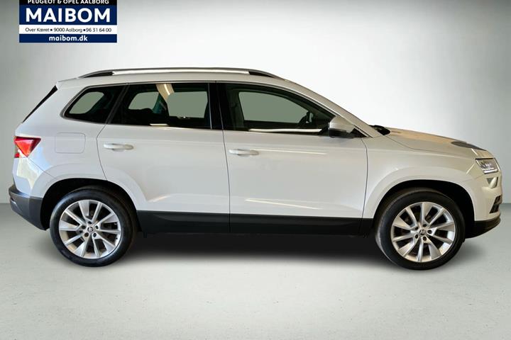 Hvid Skoda Karoq fra 2019