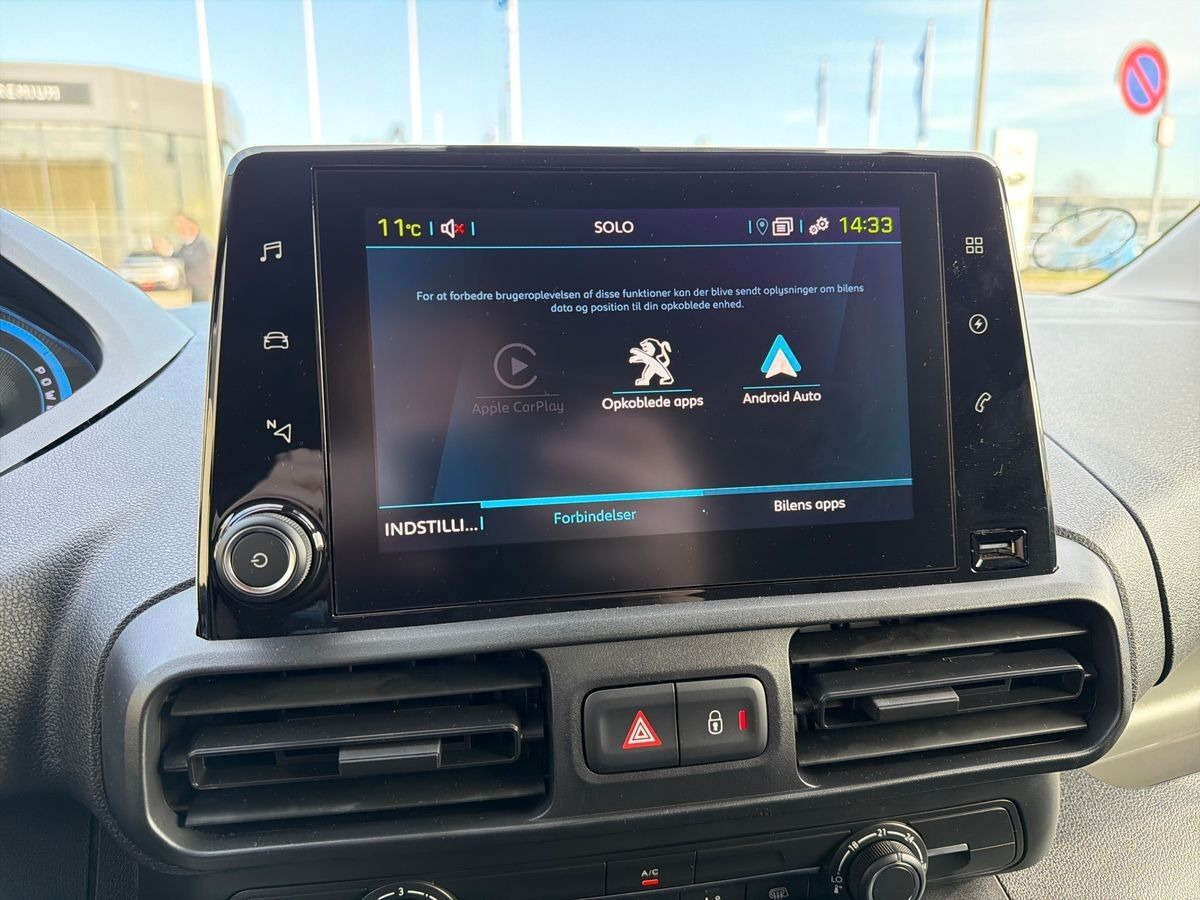 Sort Peugeot e-Partner fra 2024