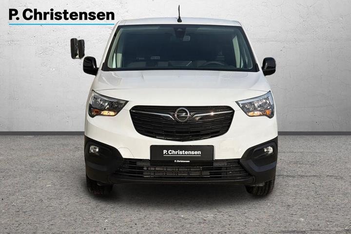 Hvid Opel Combo-e fra 2023