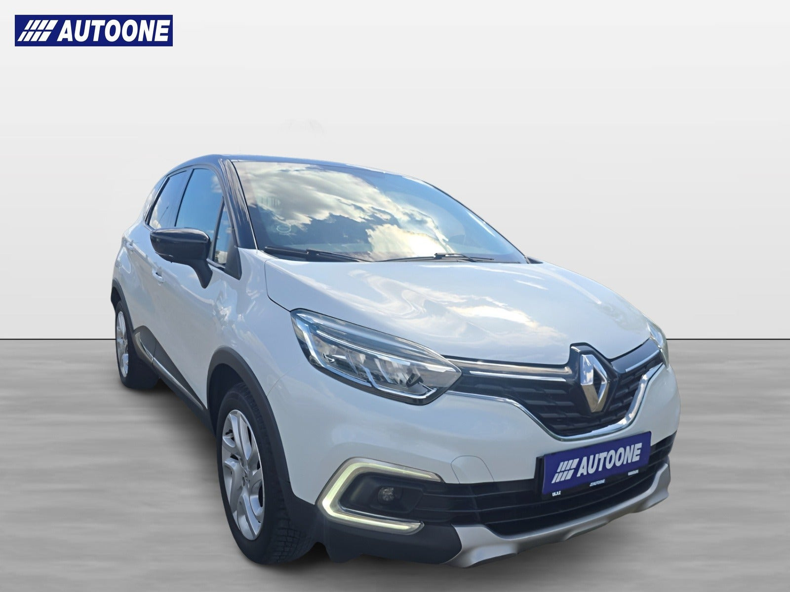 Hvid Renault Captur fra 2017