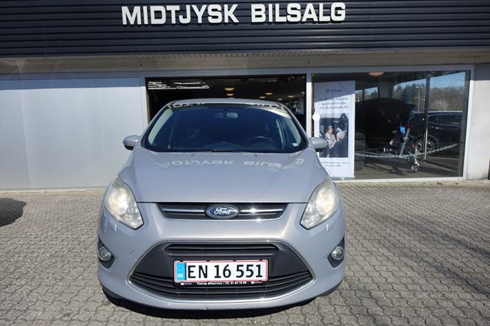 Grå Ford C-MAX fra 2011
