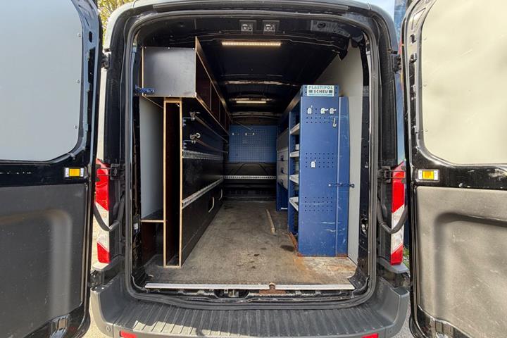 Sort Ford Transit 350 L2 Van fra 2017