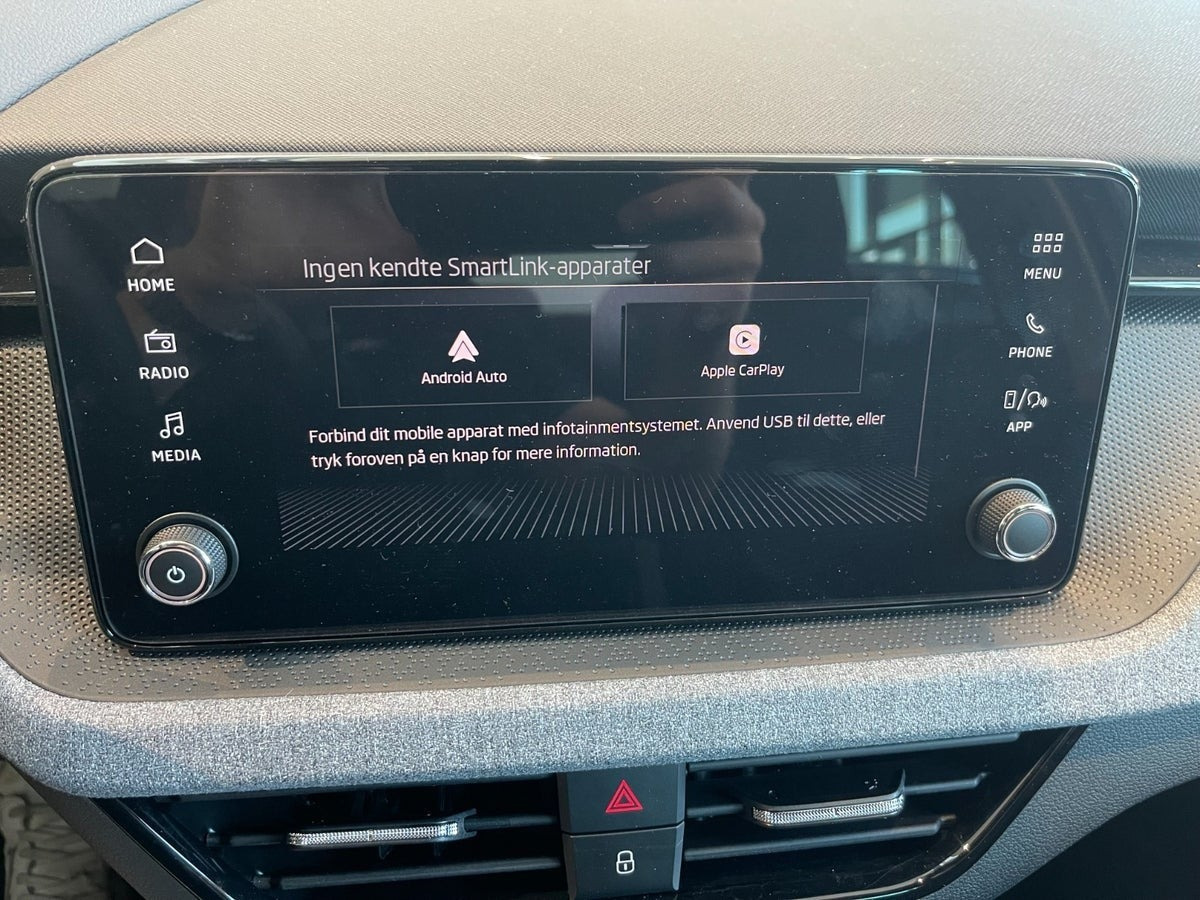 Grå Skoda Scala fra 2024