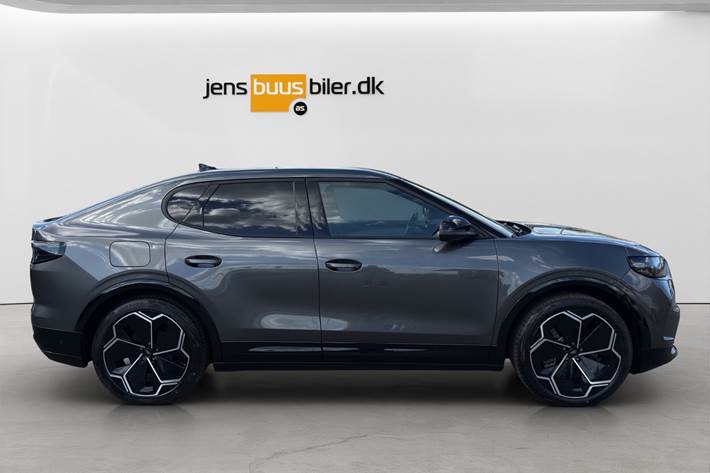 Grå Ford Capri fra 2024