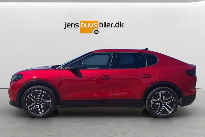 Rød Ford Capri fra 2025