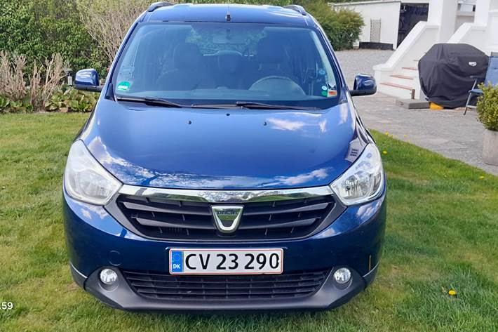 Blå Dacia Lodgy fra 2016