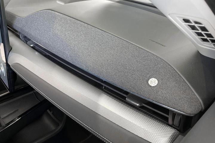 Grå Ford Mustang Mach-E fra 2023