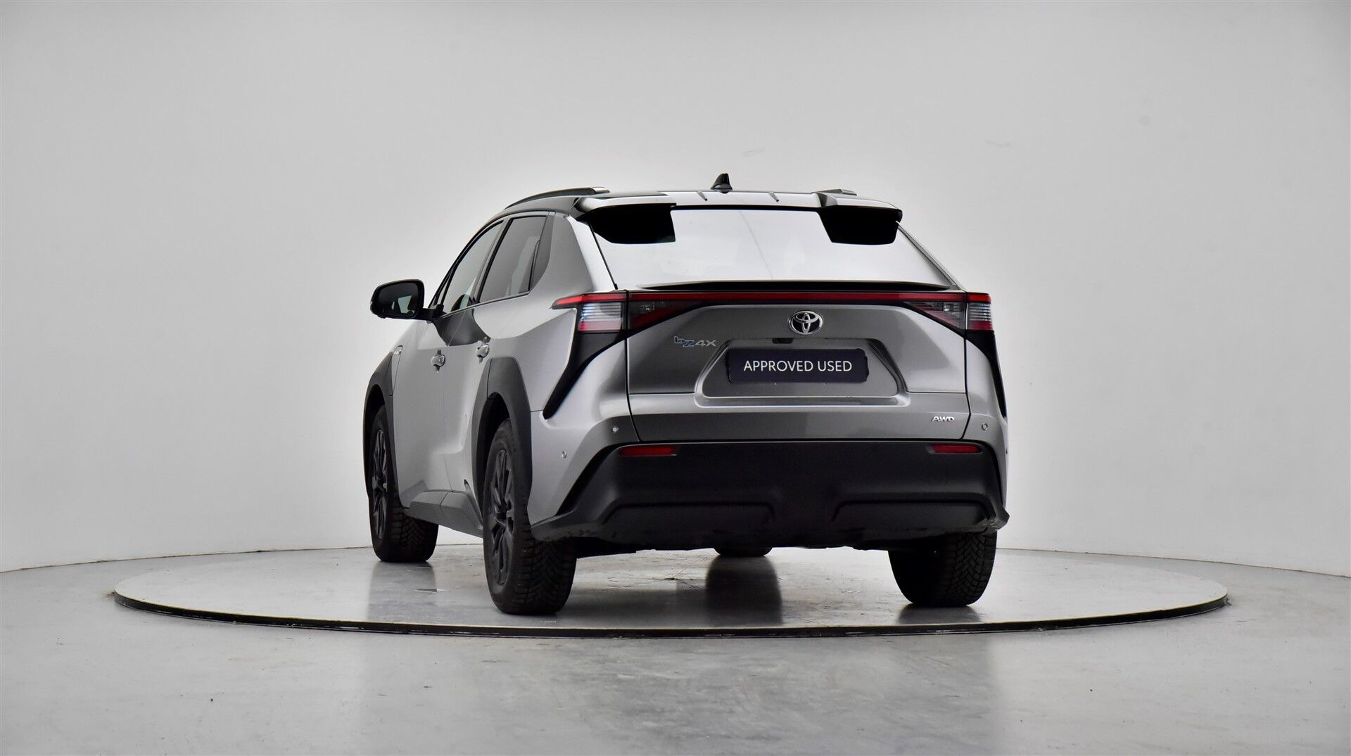Grå Toyota BZ4X fra 2023