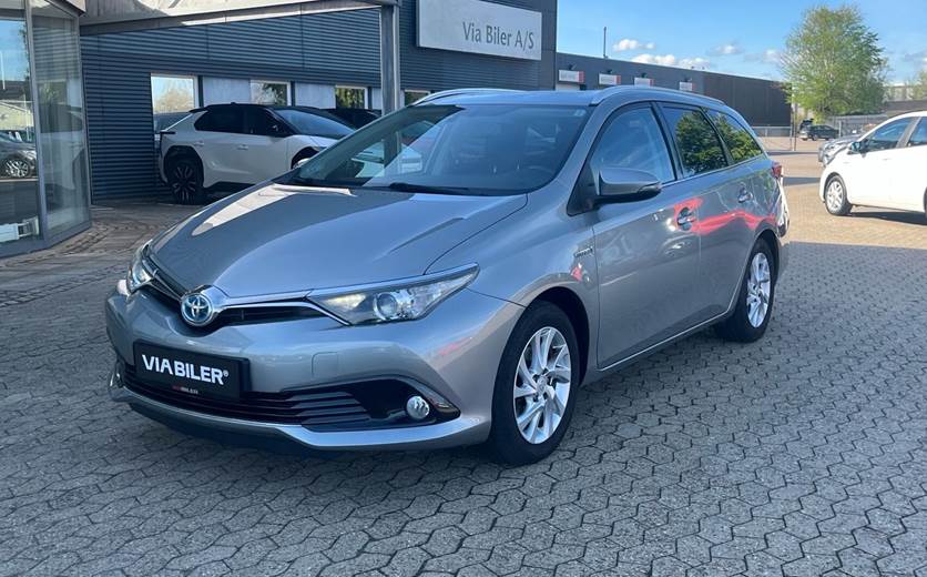 Toyota Auris 1,8 Touring Sports Hybrid H2 Comfort 136HK Stc Aut.