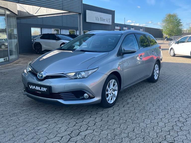Toyota Auris 1,8 Touring Sports Hybrid H2 Comfort 136HK Stc Aut.