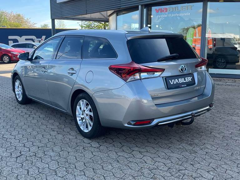 Toyota Auris 1,8 Touring Sports Hybrid H2 Comfort 136HK Stc Aut.
