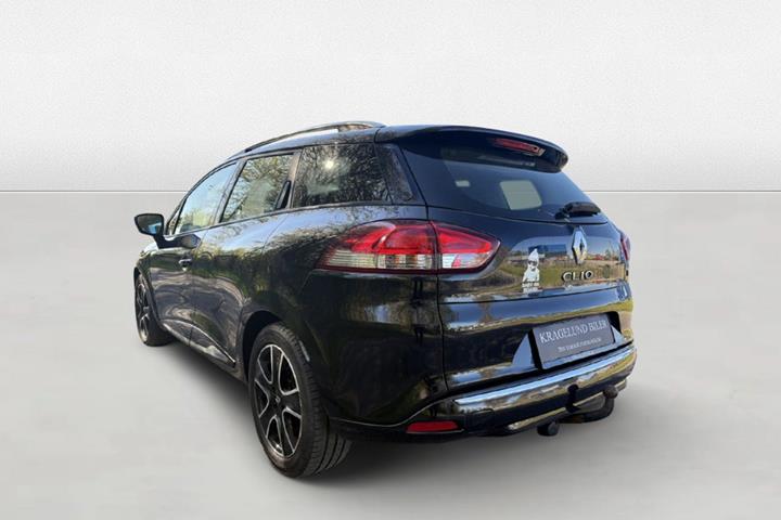 Grøn Renault Clio IV fra 2014