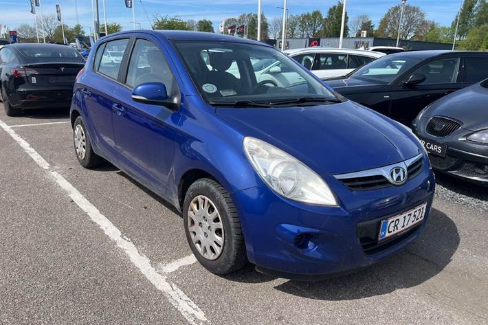 Grøn Hyundai i20 fra 2012