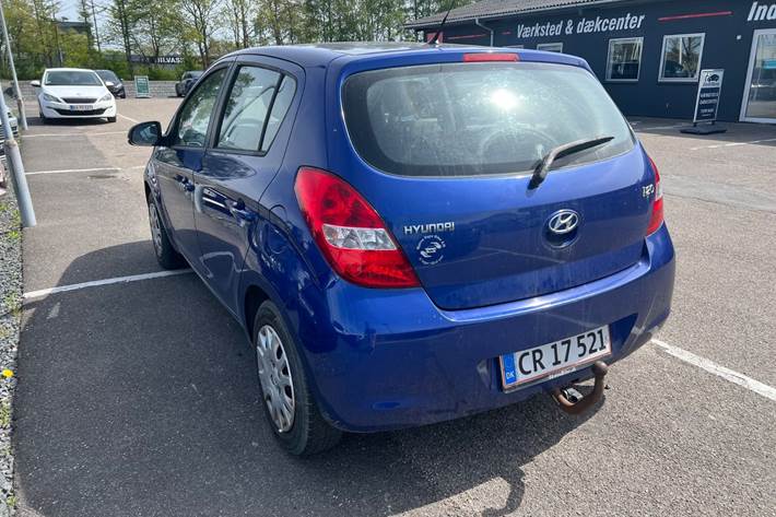 Grøn Hyundai i20 fra 2012