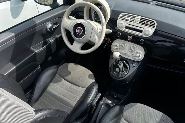 Sort Fiat 500C fra 2010