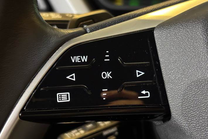 Blå Audi Q4 e-tron fra 2021