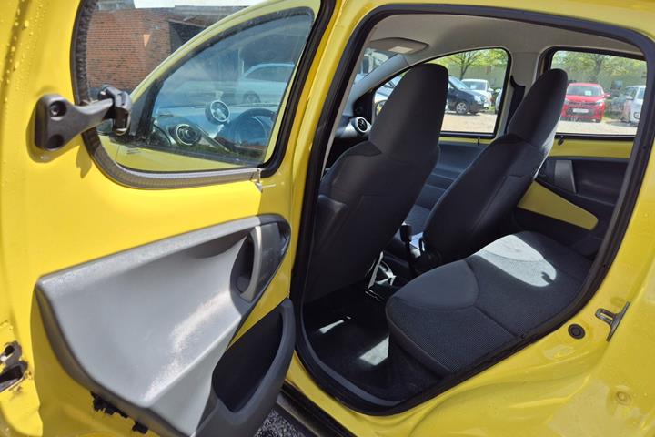 Grøn Peugeot 107 fra 2008