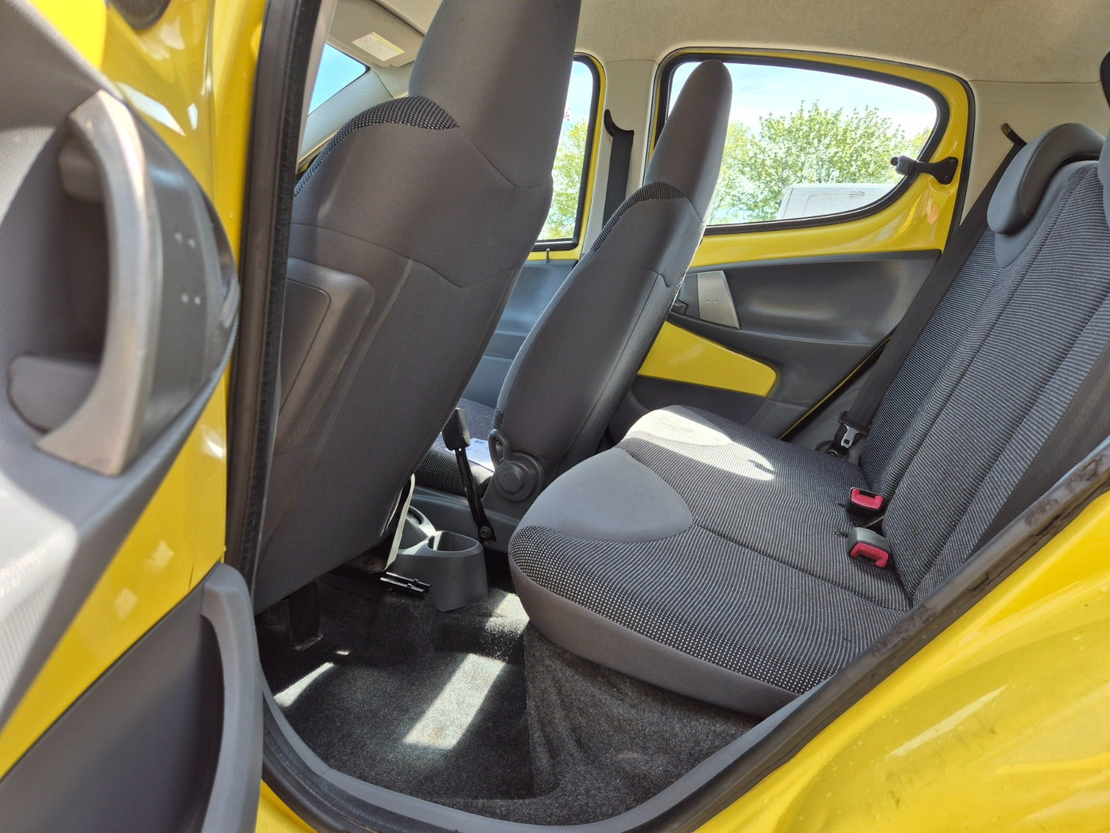 Grøn Peugeot 107 fra 2008