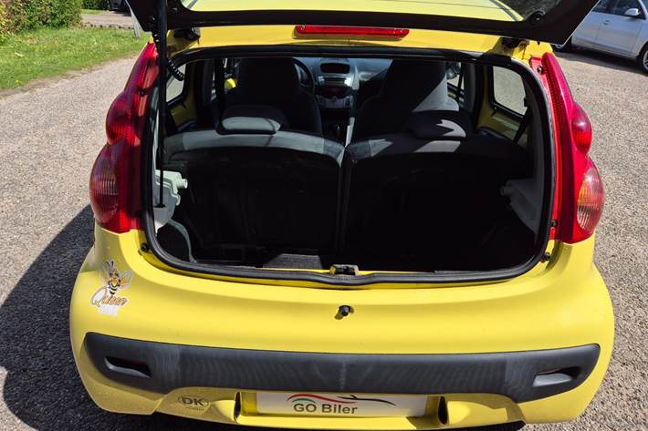 Grøn Peugeot 107 fra 2008