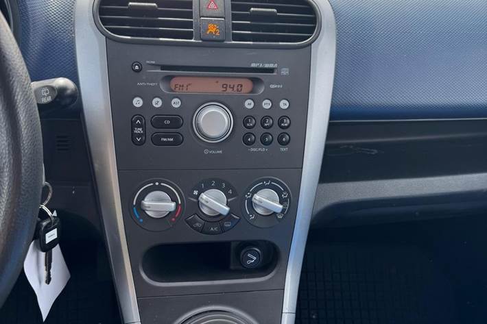undefined Opel Agila fra 2009 set indefra