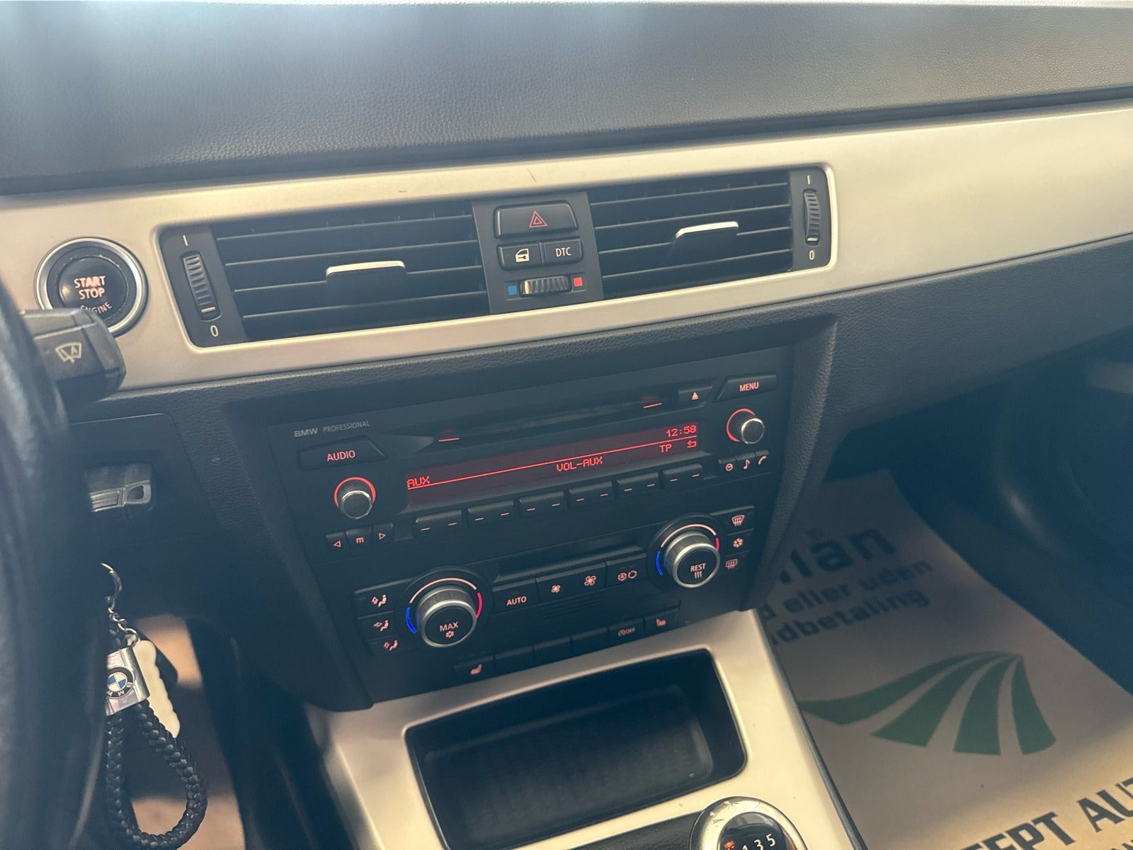 Sort BMW 318d fra 2009