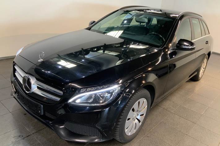 Sort Mercedes C200 fra 2017