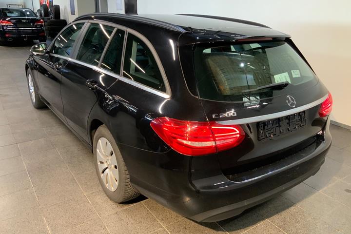Sort Mercedes C200 fra 2017