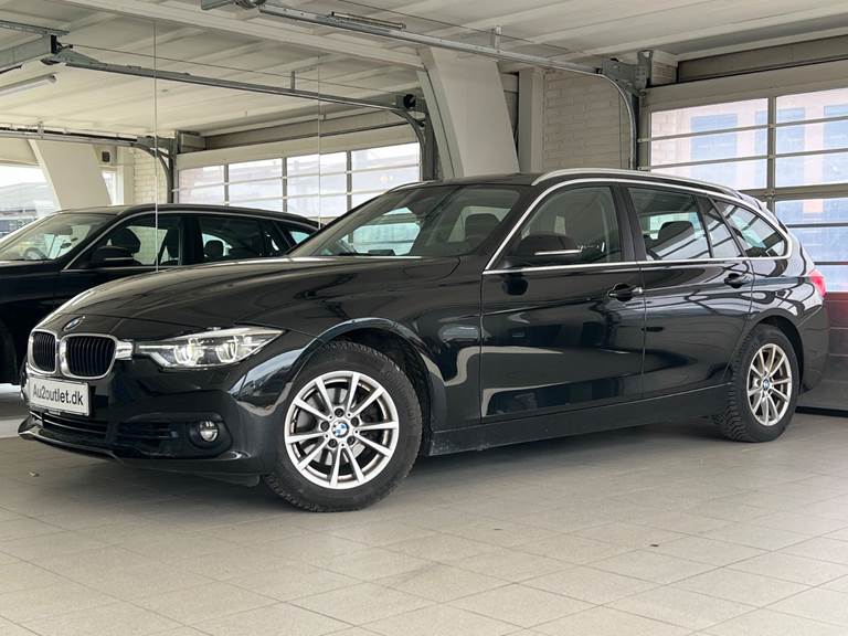 BMW 320i 2,0 Touring aut.