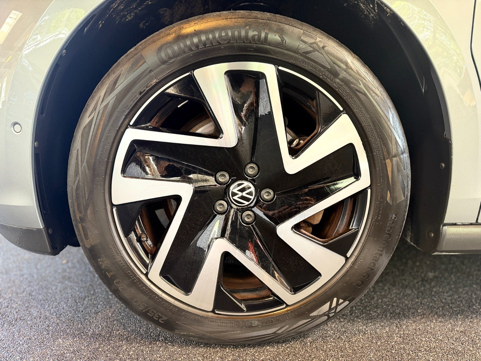 Sølv VW ID.Buzz fra 2024