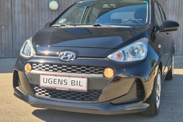 Sort Hyundai i10 fra 2019 set udefra