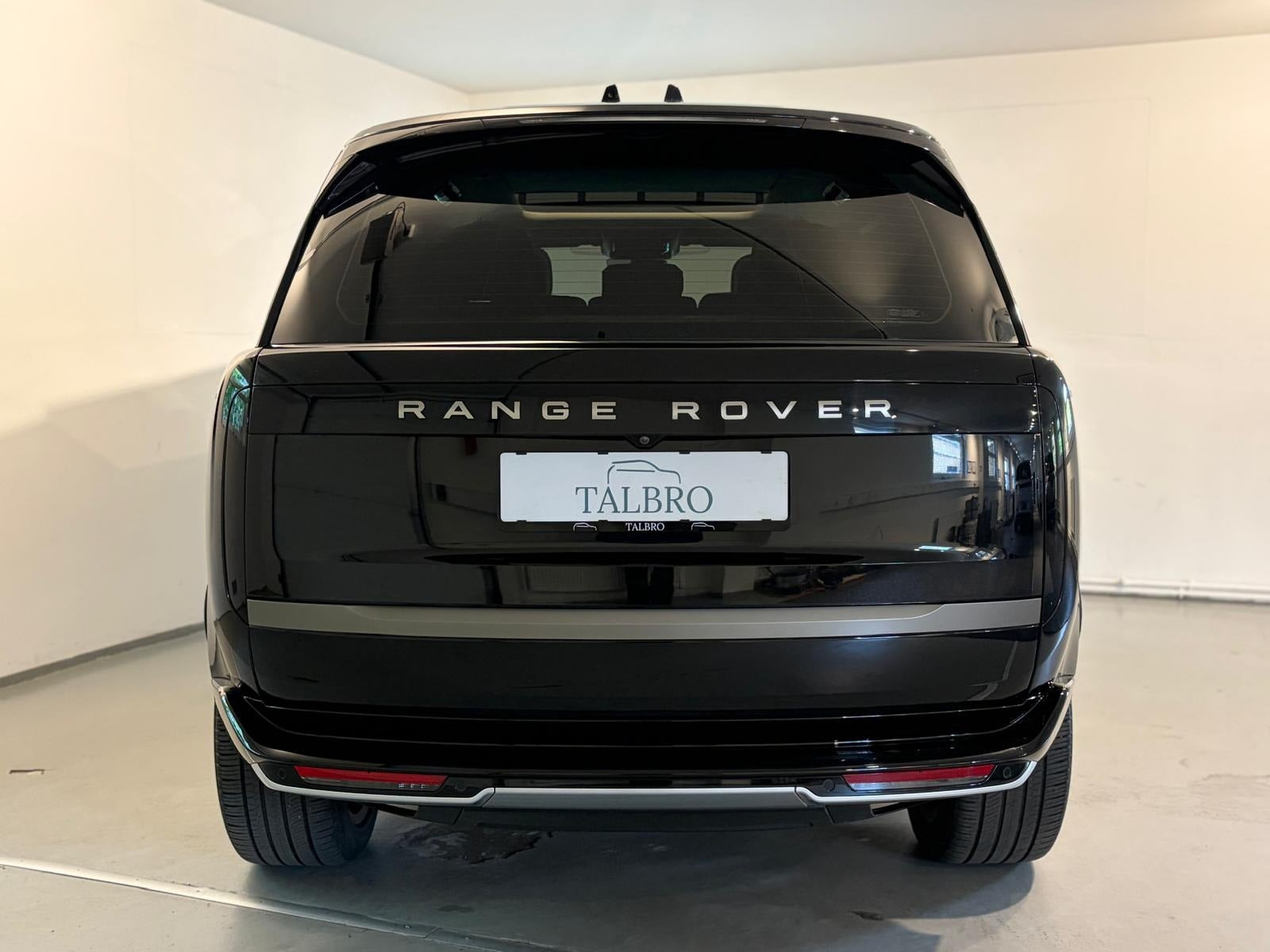 Sort Land Rover Range Rover fra 2024