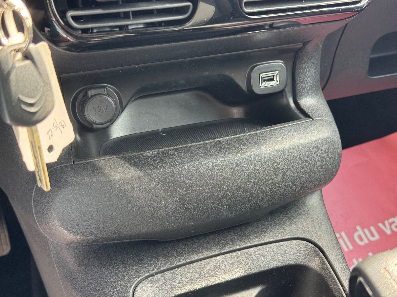 Sort Citroën C4 Cactus fra 2018