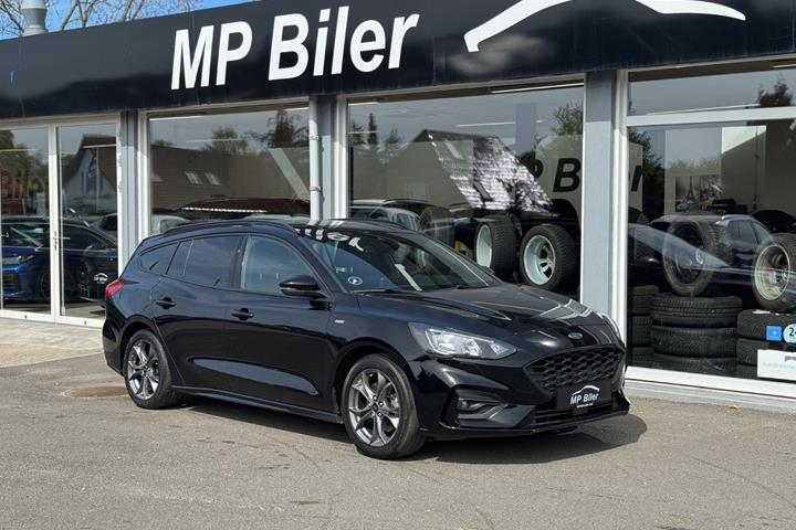 Sort Ford Focus fra 2019