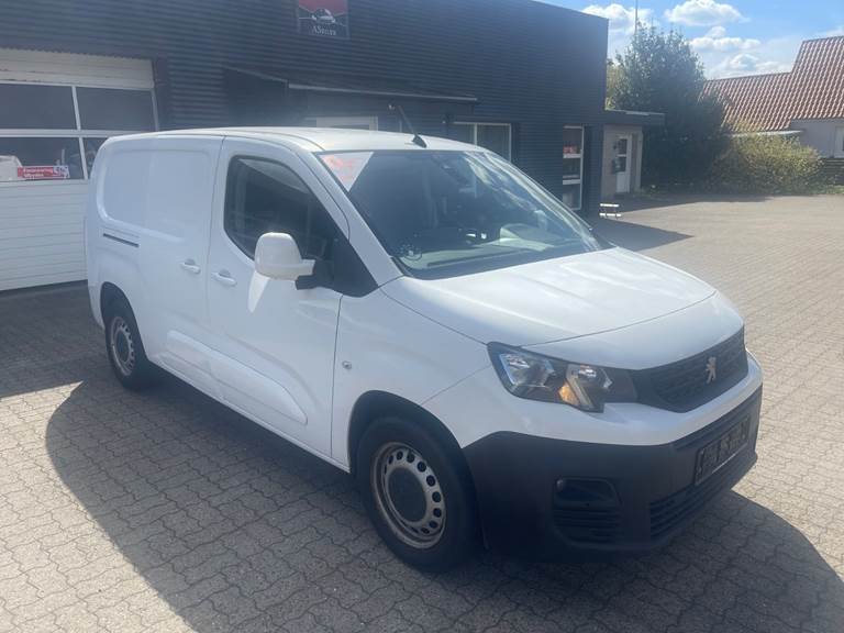 Peugeot Partner 1,5 BlueHDi 100 L2V2 Ultimate Van