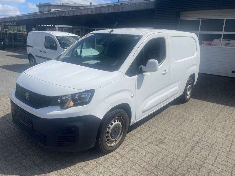 Peugeot Partner 1,5 BlueHDi 100 L2V2 Ultimate Van