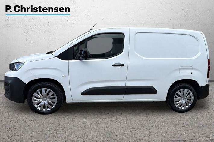 Hvid Peugeot Partner fra 2022